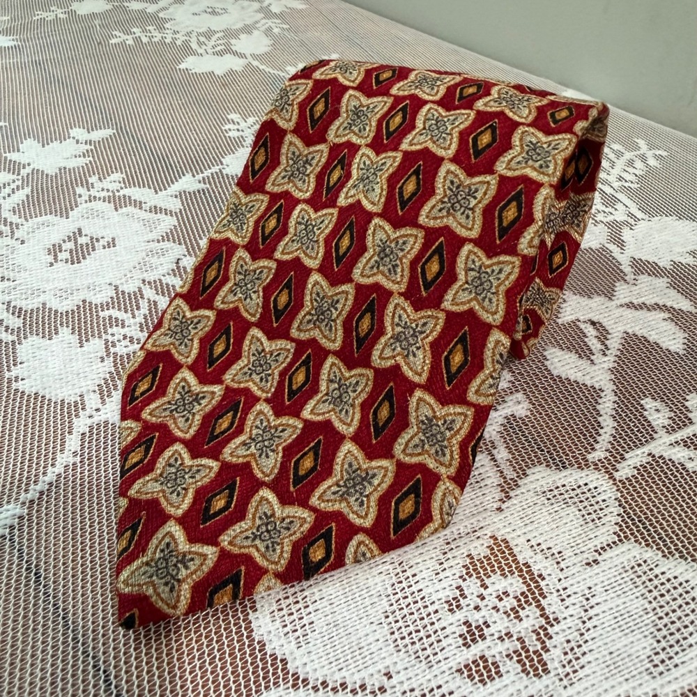 Ermenegildo Zegnaβ Tie Mens OS Red Gold Silk Geometric Medallion Excellent Italy